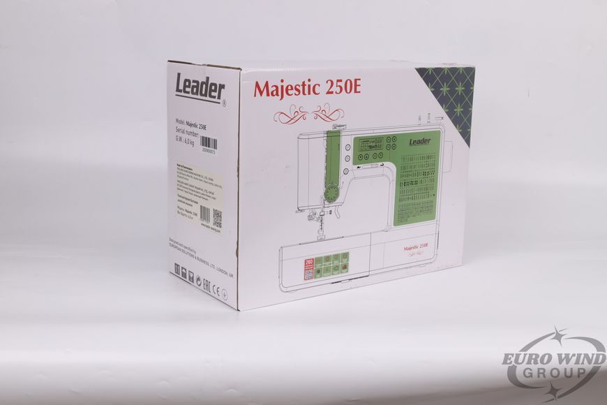 Mașină de cusut computerizată LEADER Majestic 250E