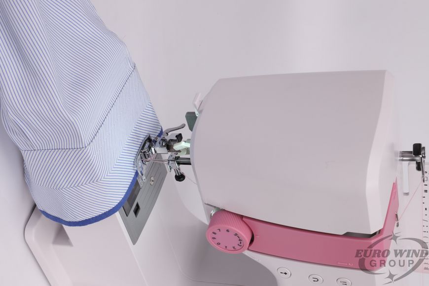 Computerized sewing machine LEADER Majestic 395E